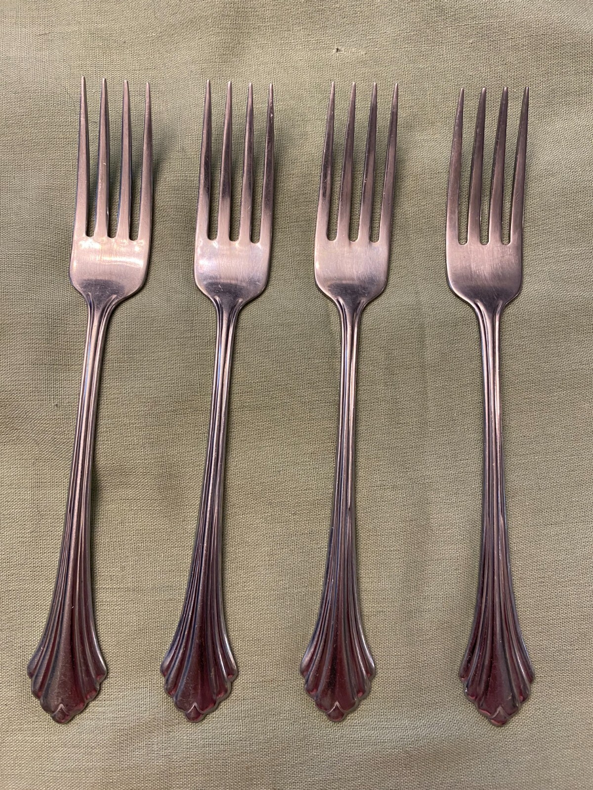 Dinnerware-bancroft/fortune Dinner Fork Set Of 4 Used