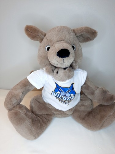 The Bear Factory 2001 Kangaroo Plush W/ Baby Kentucky Wildcats T-Shirt