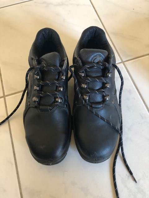bata tunnel system boots