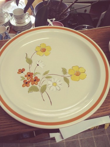 JI Stonecrest Andre Ponche 206 Pamela 12 Inch Round Platter