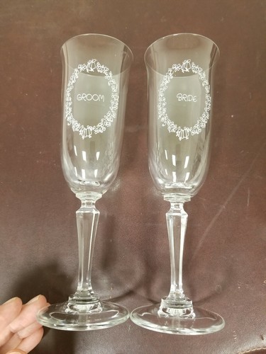 Precious Moments Bride & Groom Champagne Toasting Glasses New 24% Leaded Crystal