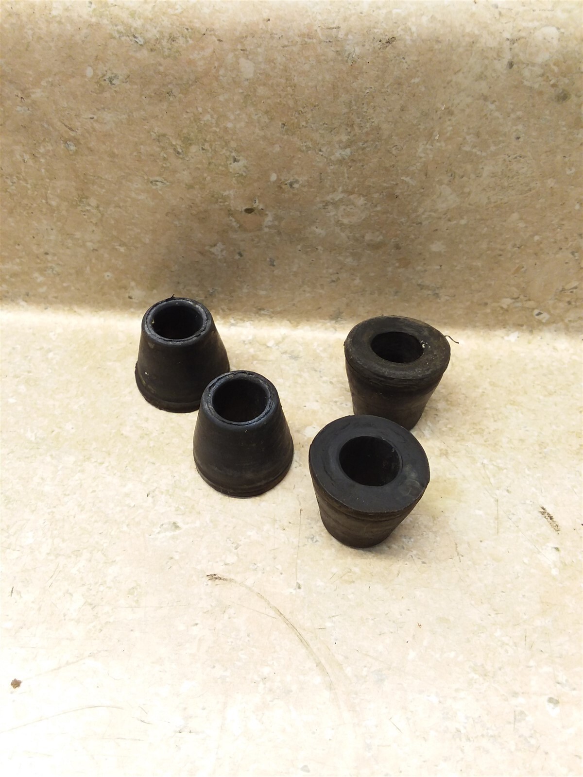 Honda 360 CL CL360 CB360 Triple Clamp Brackets Grommets