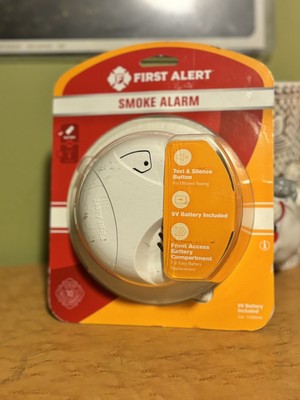First Alert Smoke Alarm Test & Silence Button 9V Battery Cat. 1039940