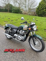 Triumph Bonneville T100 