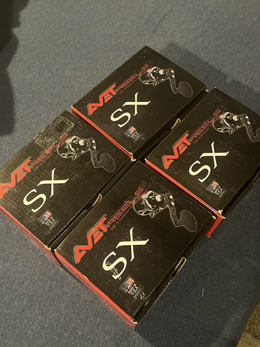 4 avet sx 5.3:1 G2 Lever Drag Casting Reels