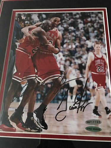 Michael Jordan & Scottie Pippen  Signed 