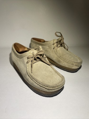 Clarks Originals Wallabee Womens US 8.5M Beige Suede Crepe
