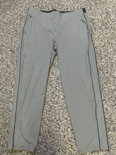 Athleta New Women's Tapered Front And Back Pockets Pull On