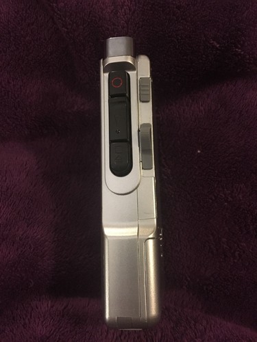 Sony Clear Voice Plus VOR Microcassette-Corder M-560V