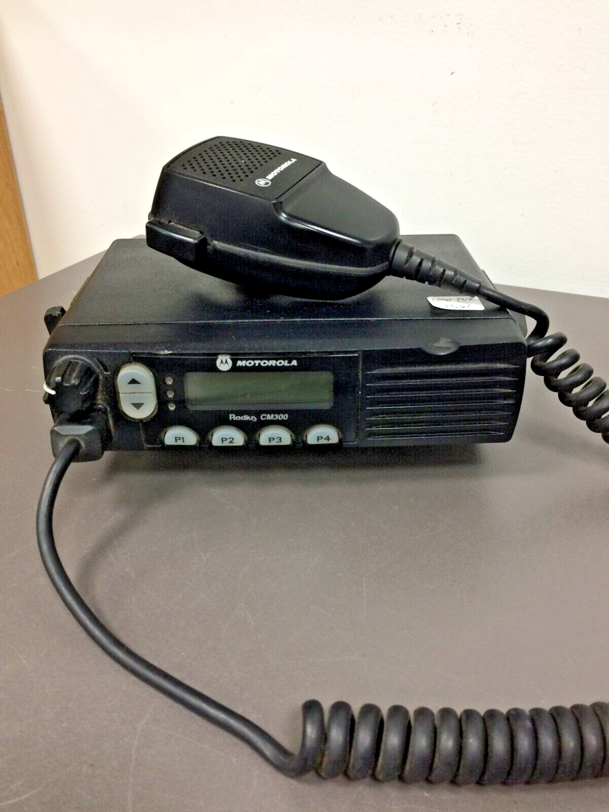 Motorola Radius CM300, UHF, 32 CH, 15W, AAM50RNF9AA1AN, W MIC