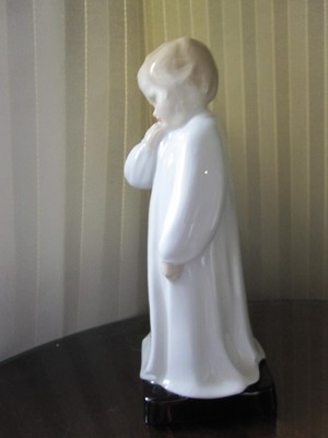 Royal Doulton Figurine **DARLING HN1319** Retired