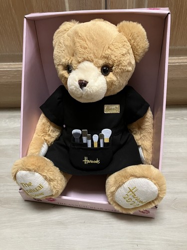 HARRODS ANNUAL BEAR 2022 brand new from Harrods, all year