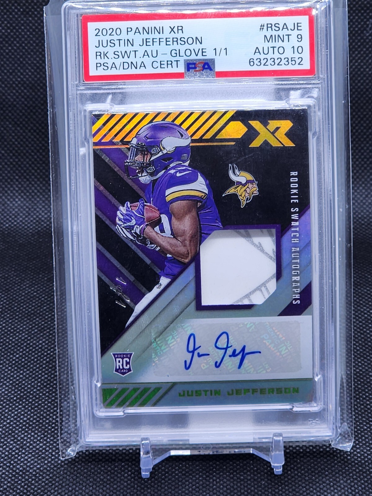 2020 XR Justin Jefferson RPA 1/1 Glove Rookie RC PSA 9 Auto