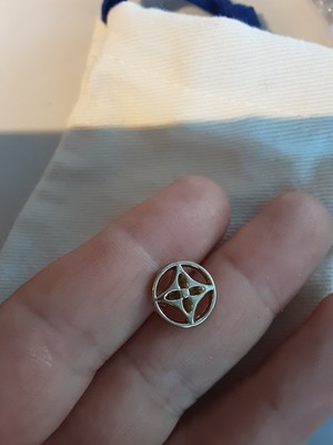 Louis Vuitton button 1 pieces    12 mm small