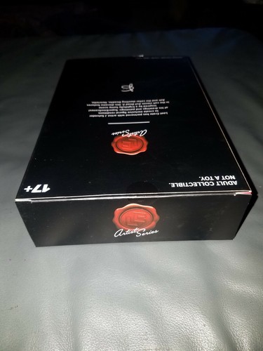 EVIL DEAD 2 HENRIETTA VS.ASH COLLECTIBLE FIGURE Unopened Lootcrate Diorama