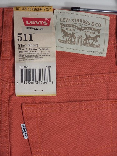 Young Women's Levis 511 sz 10 Reg. 27 X 9, 100% Cotton, Slim Knee Length Short