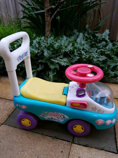 little mermaid toy car