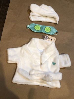 Build a Bear Spa Outfit / Robe Hat Cucumber Mask  NEW