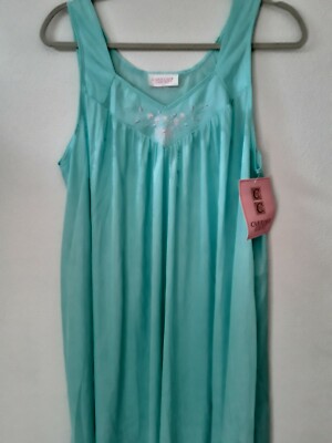 Sears Carriage Court Vtg Long Nightgown 40'' Light Green Nylon Embroiderd Flowers