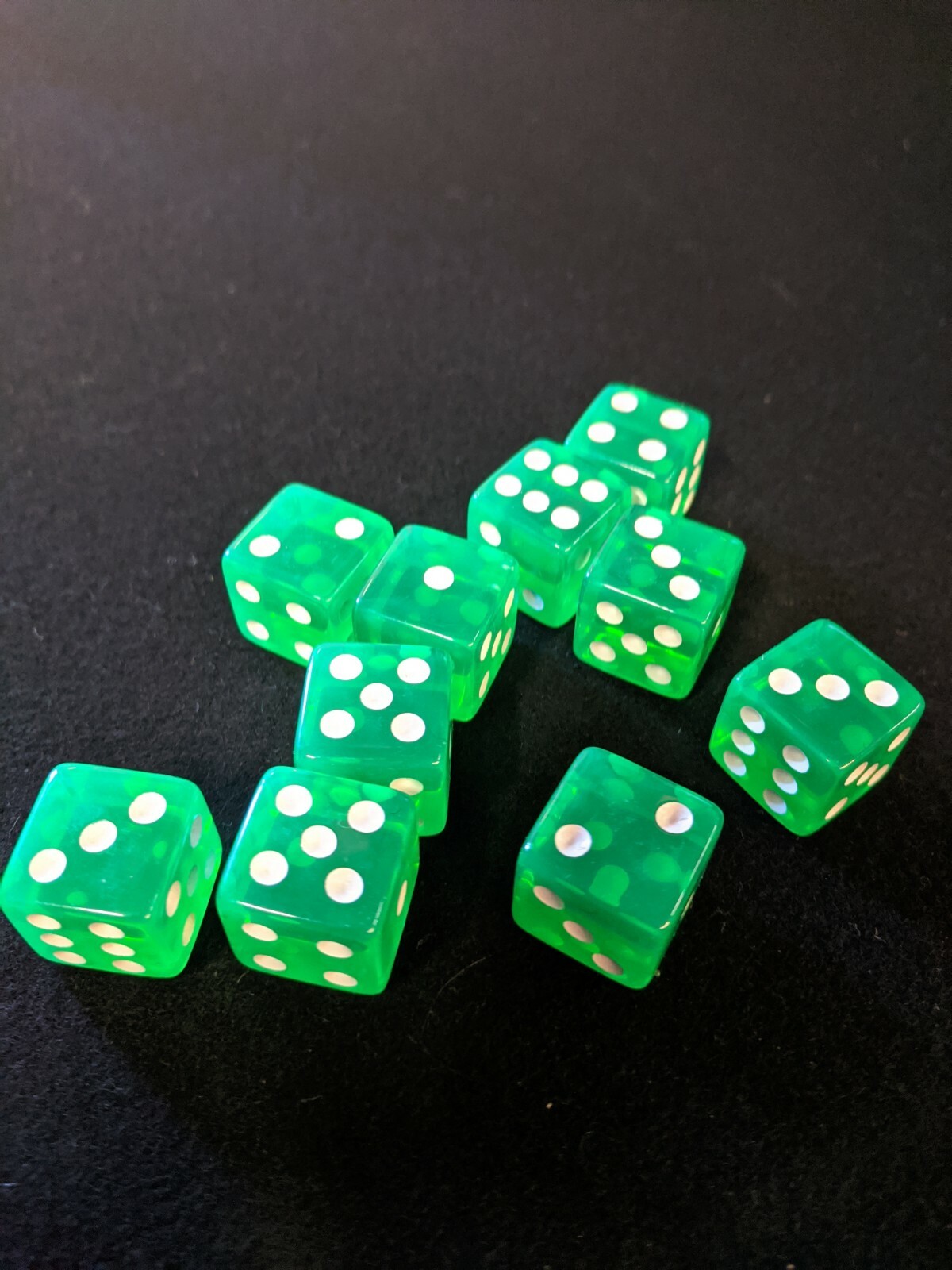 10 pack 16mm GREEN Dice -Translucent - White pip - Square Corners