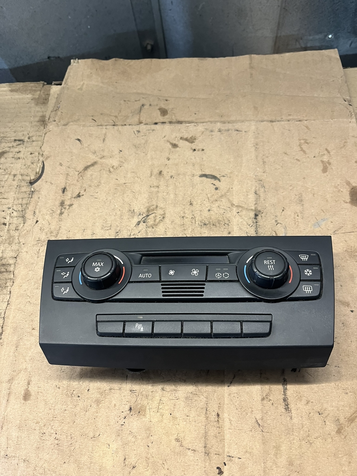 BMW 1 3 Series - A/C Air Conditioning Climate Heater Control Unit Panel 9117136