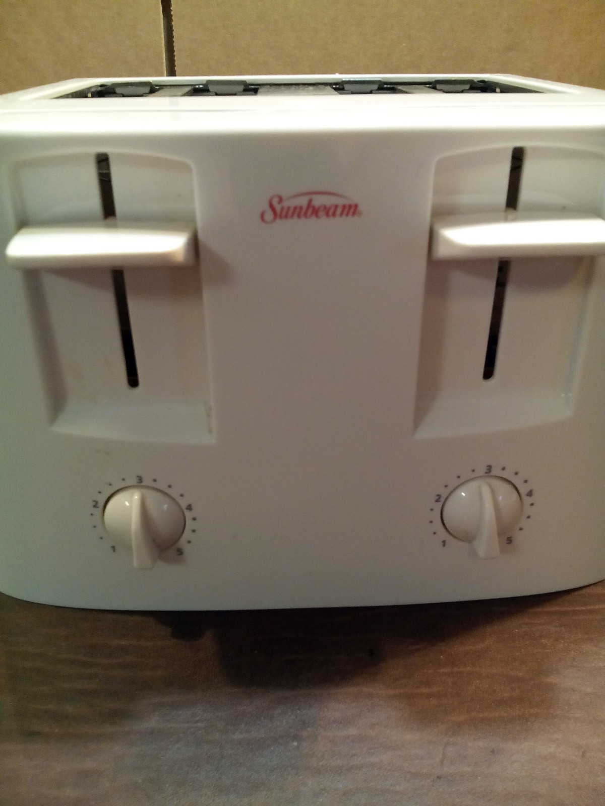 SUNBEAM WIDE SLOT 4-SLICE BEGAL/TOAST TOASTER MODEL# 3838