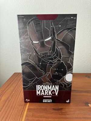 Hot Toys 1/6 Scale Iron Man Mark V (5) - MMS400D18 Reissue Diecast NEW IN BOX
