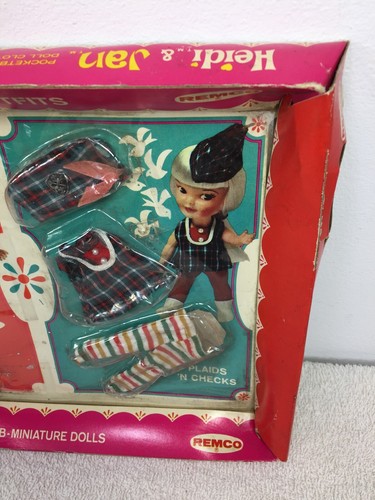 Remco Heidi & Jan 2 Outfits POCKETBOOK doll Plaid n check in package clothes