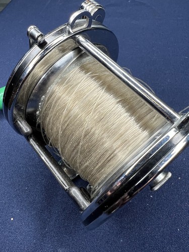 Vintage Penn Senator 4/0 Reel. Made in U.S.A. Fishing Reel.  Used