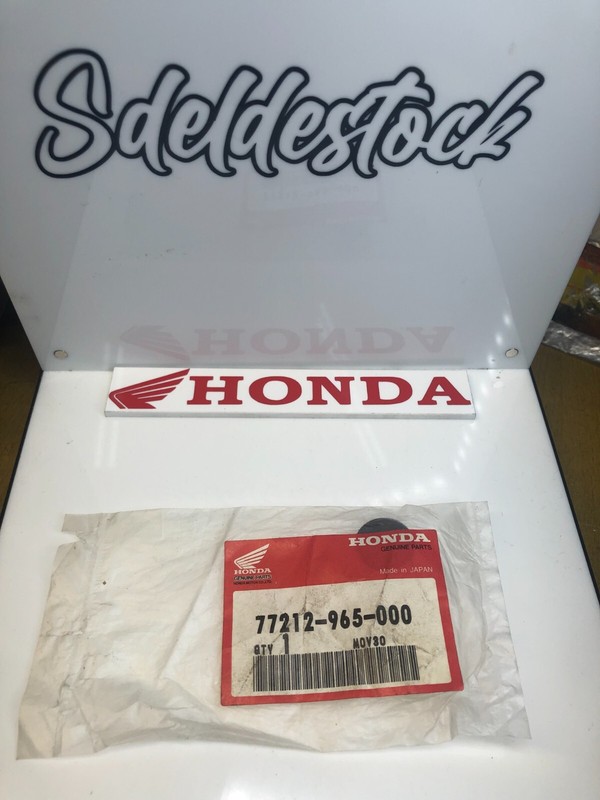 1 Caoutchouc LatÃ©Ral SiÃ¨Ge Honda 77212-965-000 Gl 1800 Nt 650 St 1100 Vfr 1200