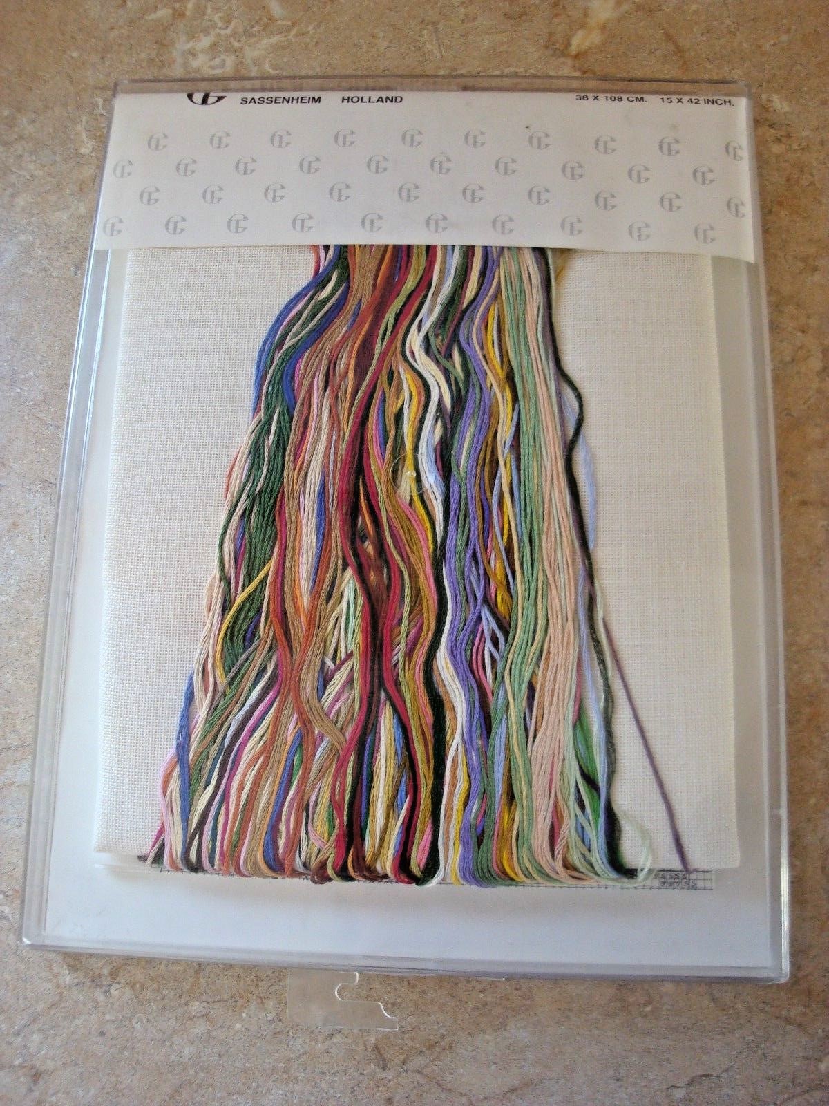 BULBS ON AIDA THEA GOUVERNEUR CROSS STITCH KIT 1087  38 X 108 cm