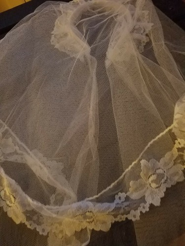 1964 FIRST COMMUNION Vtg Veil White 2 tier w/ Original May 1964 Paperwork