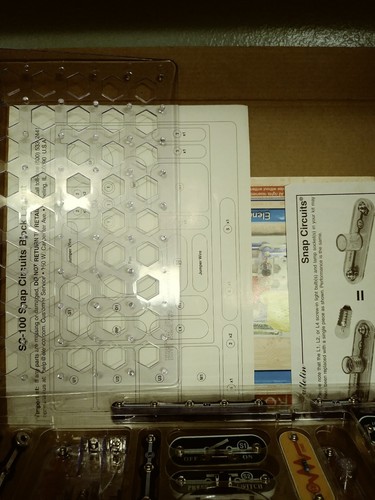 Snap Circuits Jr.~Electronics~Some Parts Missing Instructions Included