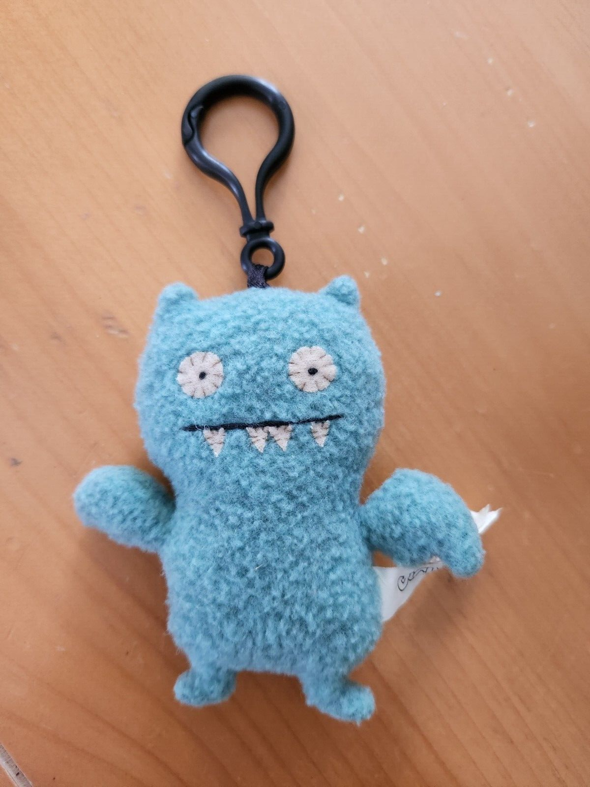 UGLYDOLL ICE BAT PLUSH BACKPACK KEYRING CLIP ON LIGHT BLUE 2002