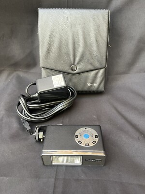 Vintage Vivitar Electronic Flash Model 160 with Original DC Power Cord and Case