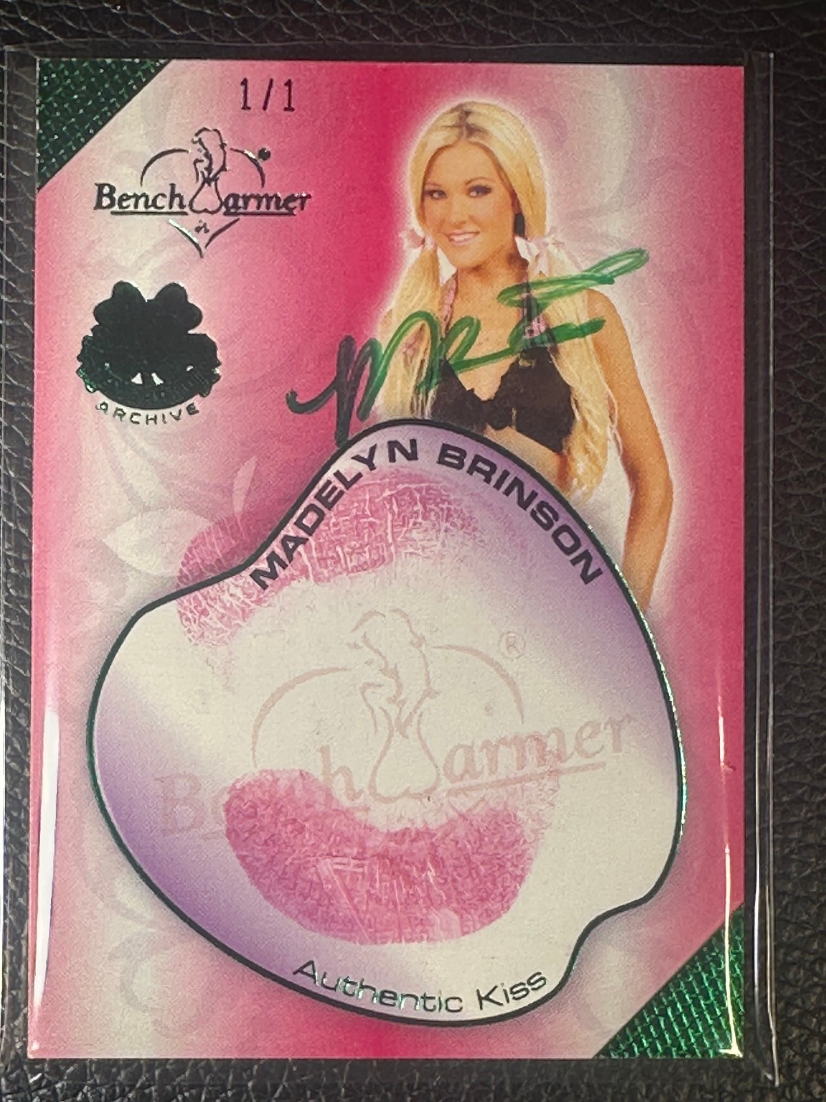 2017 Bench Warmer Emerald Archive Green Foil Madelyn Brinson 1/1 Auto Kiss Print