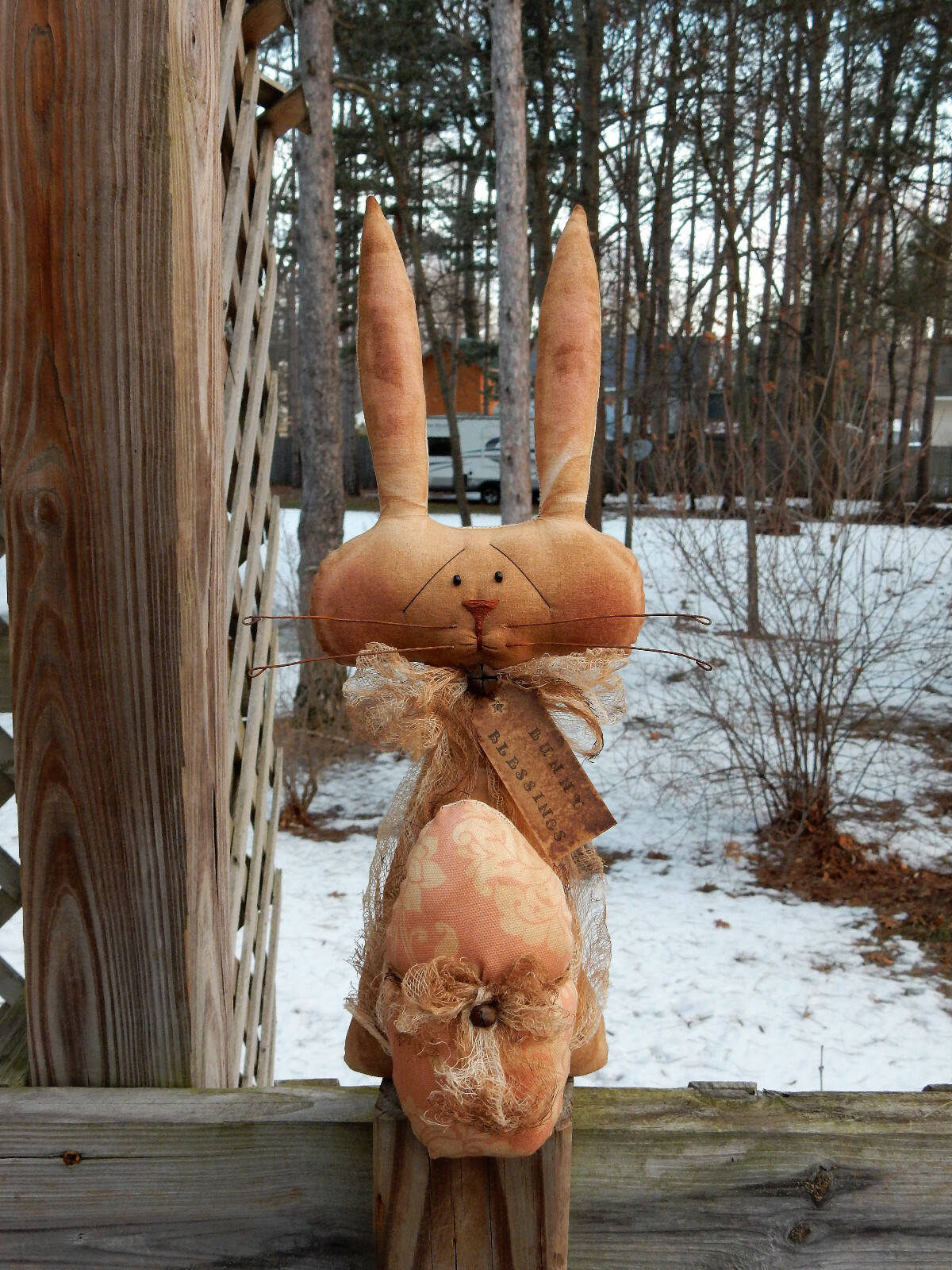 FoLk Art PrimiTive sPriNg EasTer EGG Bunny RABBIT DOLL Cupboard DecoraTion TaG