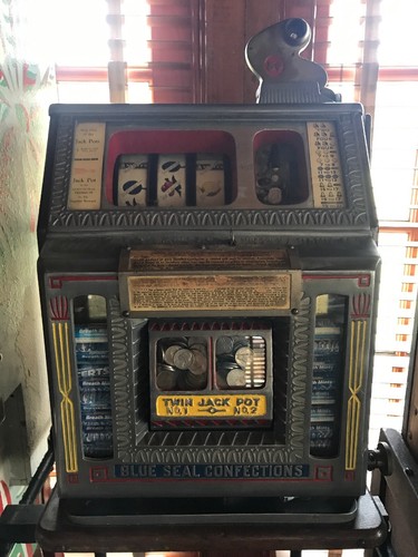 1929 Watling Blue Seal Dual Front Mint Vendor Twin Jack Pot Nickel Slot Machine