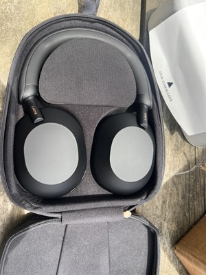 極美品　Sony WH-1000XM5 ブラック SONY WH-1000XM5 BM ブラック ソニー ワイヤレスヘッドホン