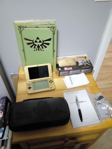 Nintendo 3DS XL with The Legend of Zelda: A Link Between Worlds Bundle