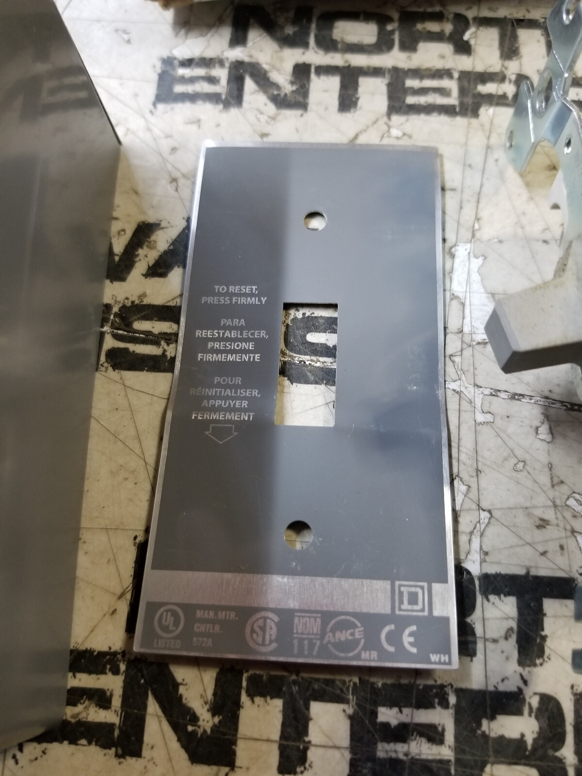 2510FG1 - Square D - Motor Starter 16 Amp - 1 Pole - 14 V - Picture 6 of 6