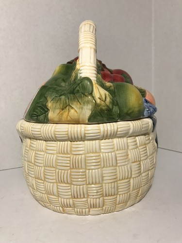 SUSAN WINGET CERAMIC BASKET OF FRUIT COOKIE JAR HARVEST FAIR BEAUTIFUL CIC