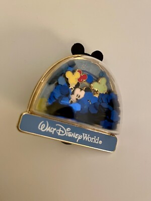 DISNEY WDW SNOW GLOBE CUTE MICKEY & FRIENDS PLUTO FIRST RELEASE PIN