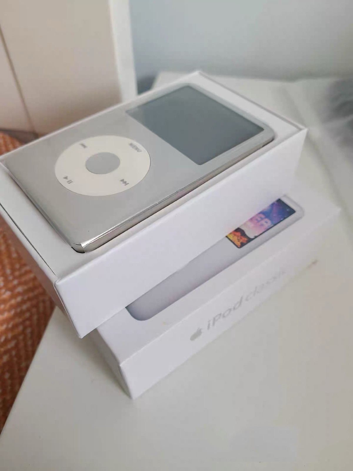 Apple iPod 160GB シルバー Apple iPod classic 7th Generation Silver (160 GB) for sale