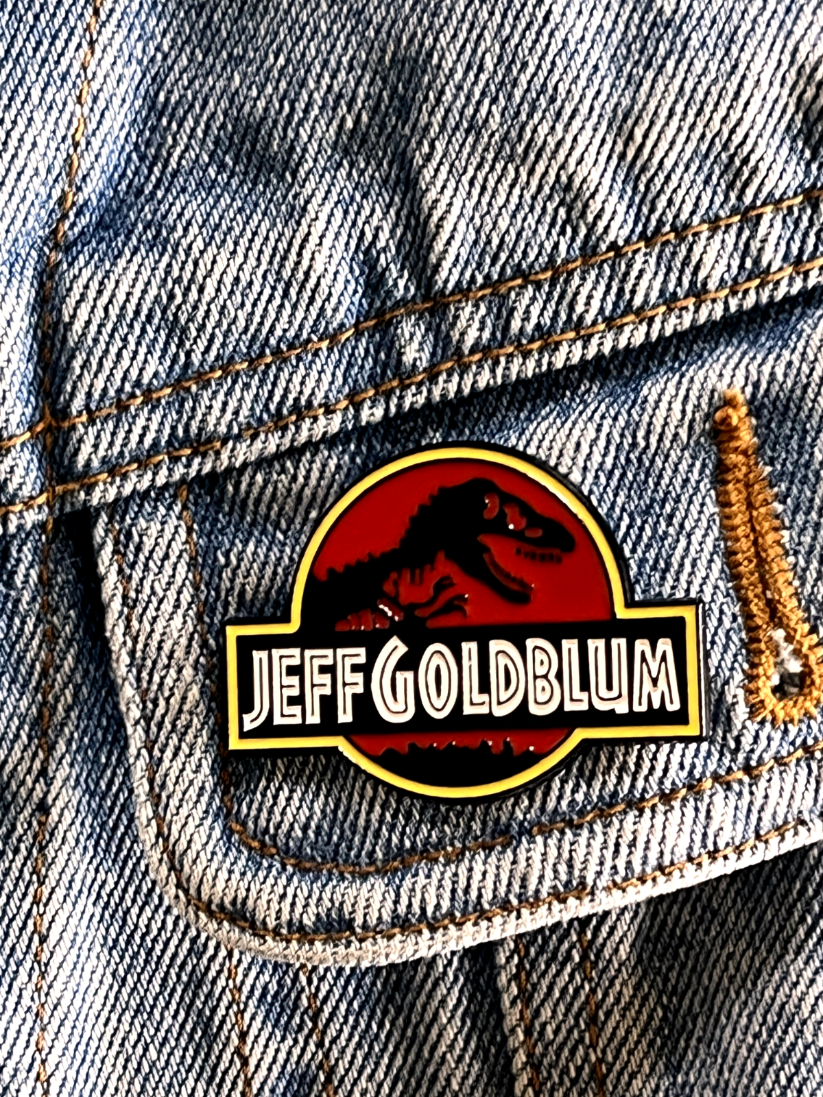 Jurassic Park - Jeff Goldblum Funny Enamel Pin / Badge - Excellent Condition