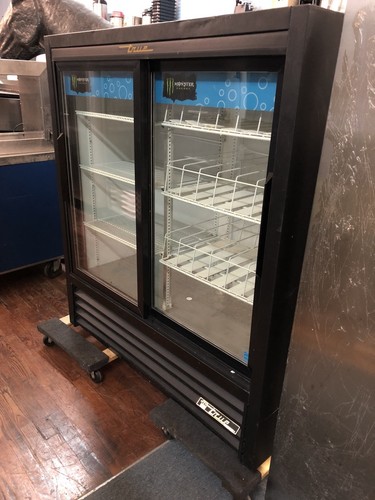 True GDM-41SL-54-LD 17  Refrigerator Cooler OUTDOOR/INDOOR USE USA