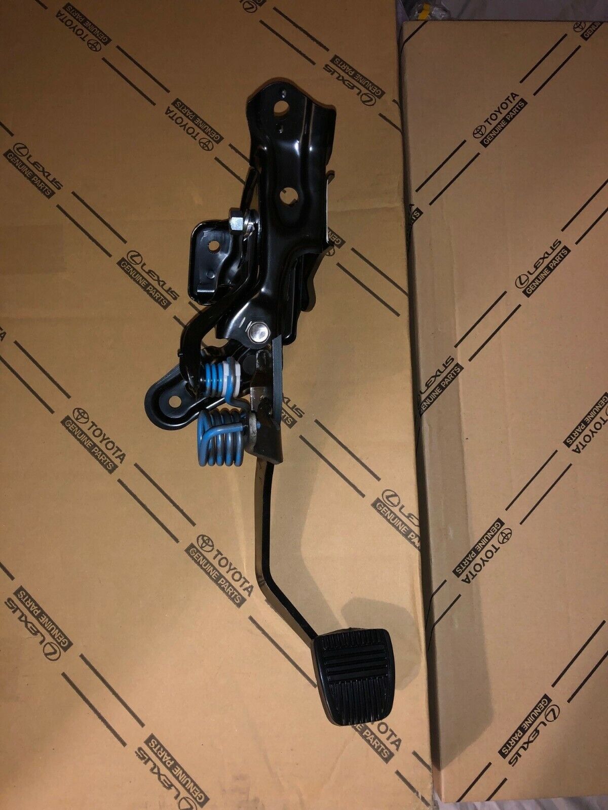 JZA80 / MKIV Toyota Supra Genuine OEM RHD Clutch Pedal JZA80 / MKIV Toyota Supra Genuine OEM RHD Clutch Pedal