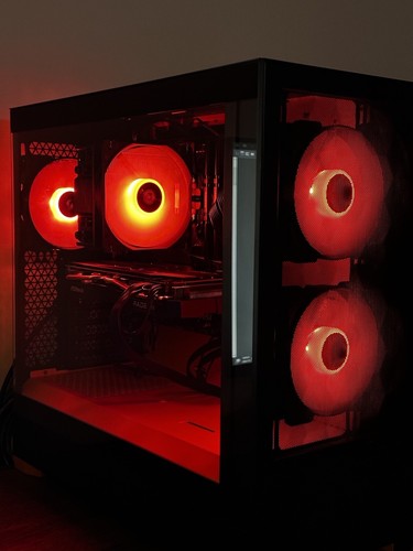 Custom Gaming PC / RX 6700XT, Ryzen 5 5600x, 32gb Ram, 1TB