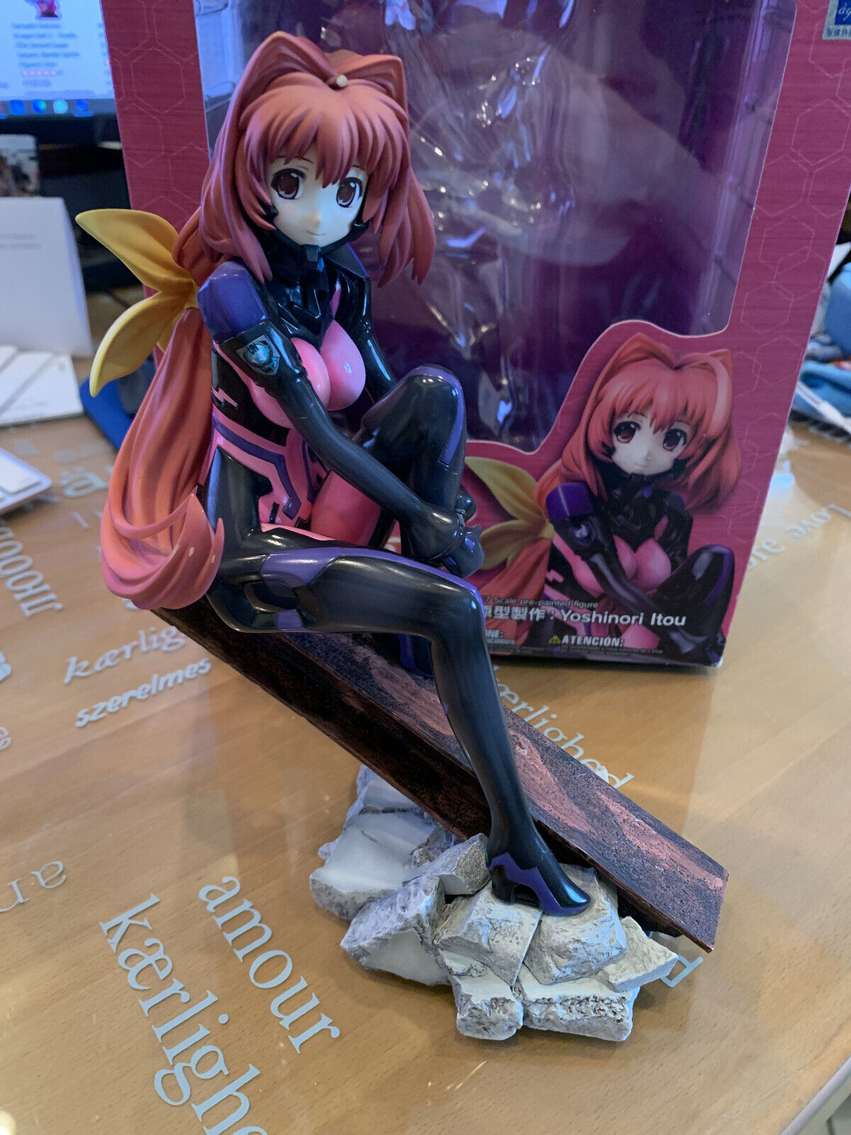 DAMAGED* Muv-Luv Alternative: Kagami Sumika 1/7 Scale Ani DAMAGED* Muv-Luv Alternative: Kagami Sumika 1/7 Scale Ani
