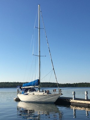Used Sailboat 38 foot sloop